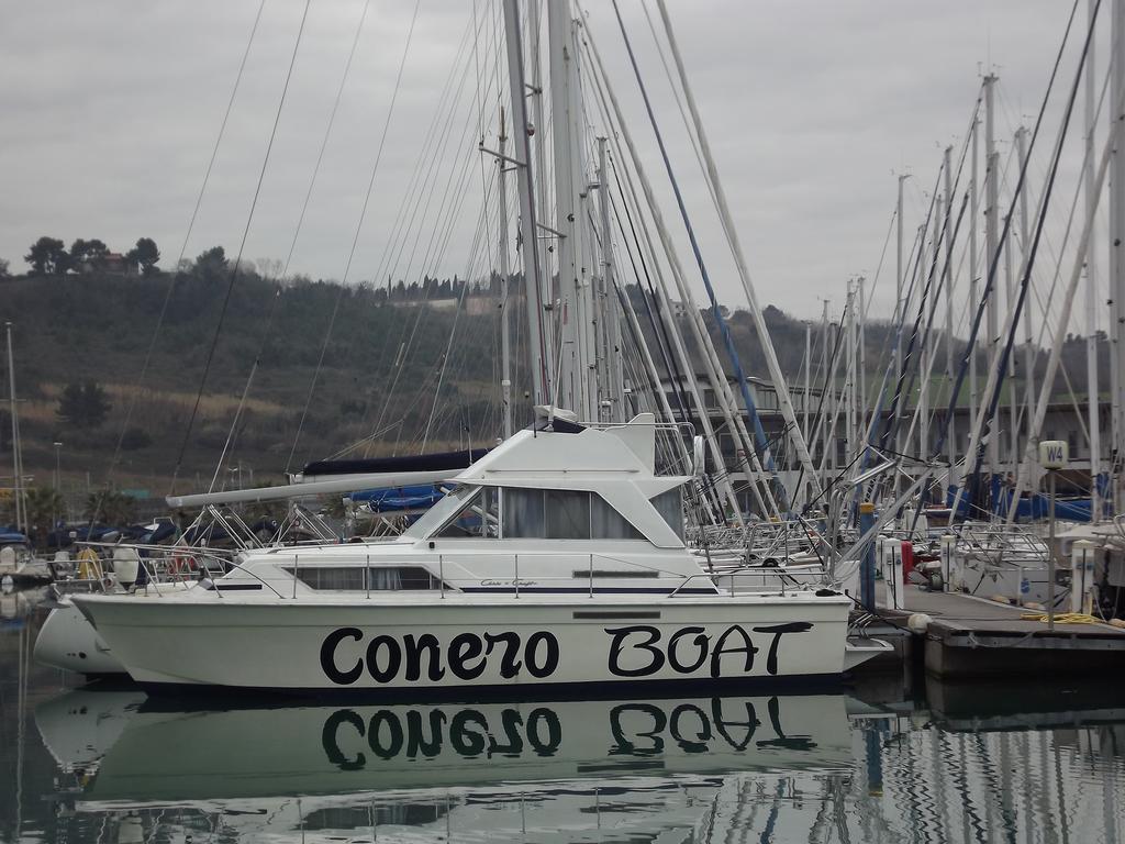 Conero Boat&Breakfast Hotel Ancona Ngoại thất bức ảnh